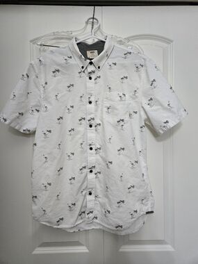 Vans White Short-Sleeve Button-Up Shirt with Black Palm Tree & Flamingo Print